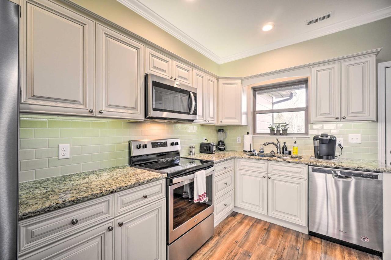 Chic Townsend Condo With Saltwater Pool! Eksteriør billede