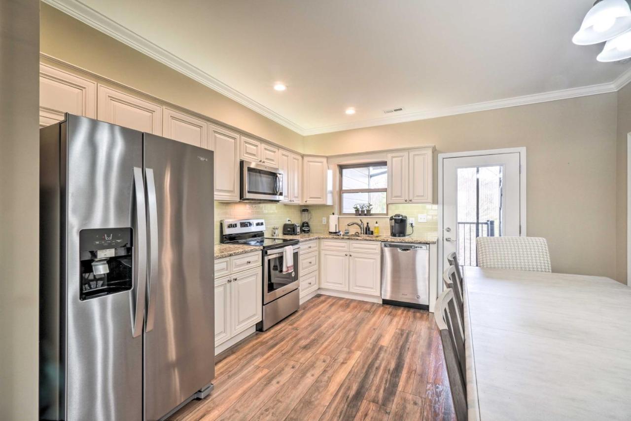 Chic Townsend Condo With Saltwater Pool! Eksteriør billede