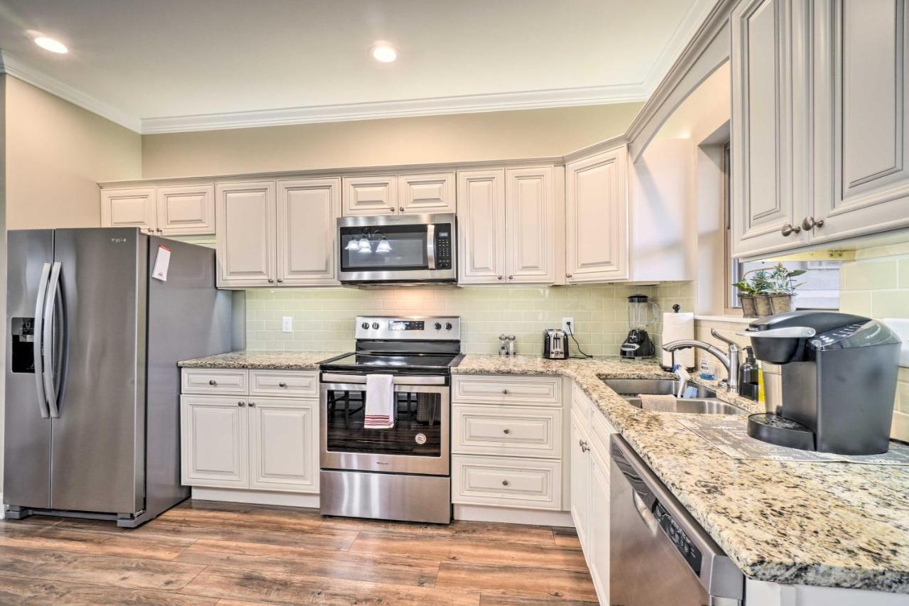 Chic Townsend Condo With Saltwater Pool! Eksteriør billede