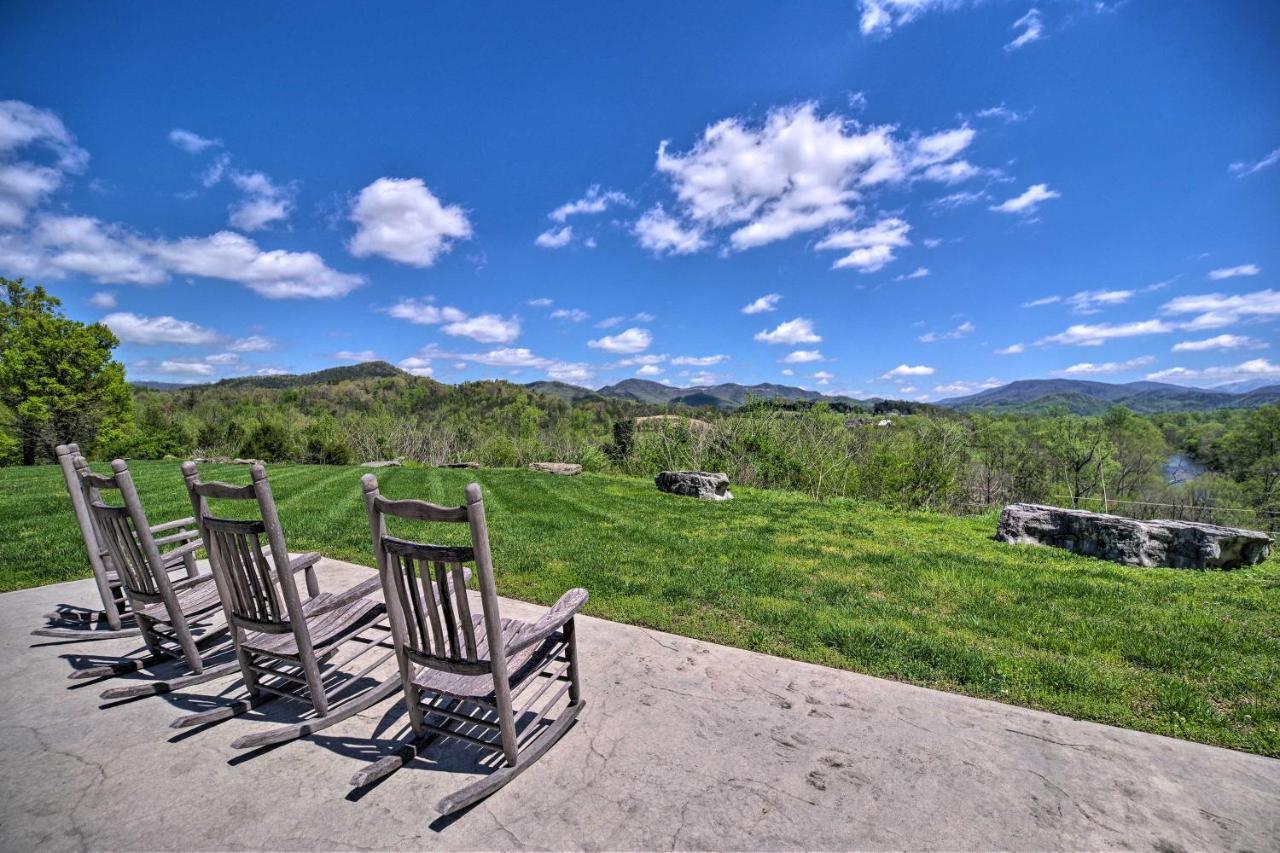 Chic Townsend Condo With Saltwater Pool! Eksteriør billede